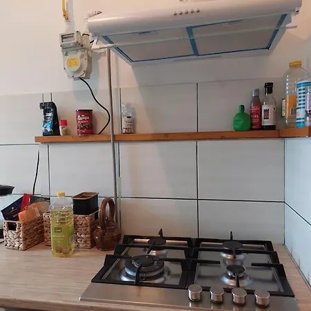 Cozy Free Street Parking Further Center *