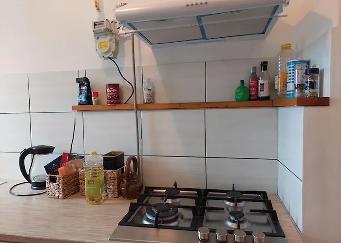 Cozy Free Street Parking Further Center *